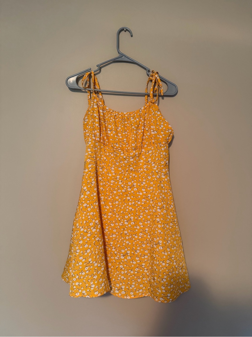 SHEIN Yellow Floral Tie-Shoulder Mini Dress